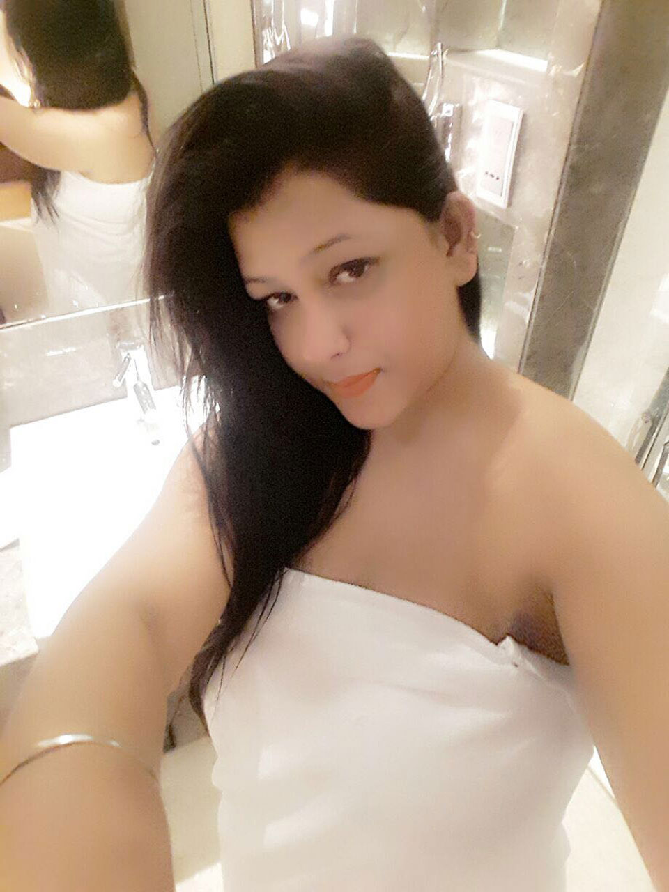 Ahmedabad Escorts are Ready to Full fill Your Sexual Desire